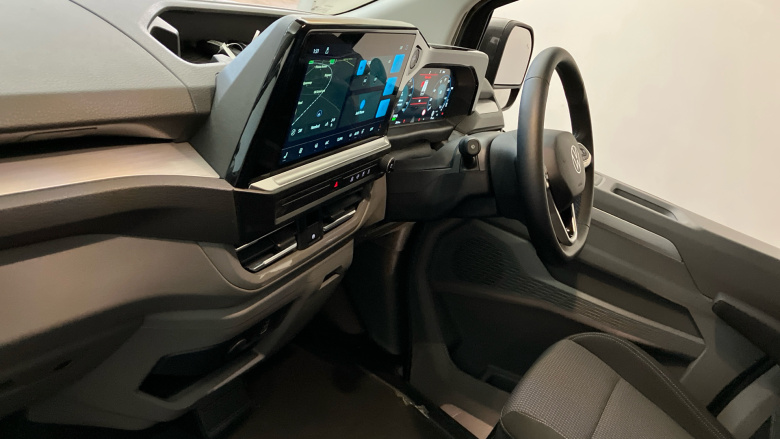 Volkswagen Transporter T32 Lwb Electric 100kW 65kWh Commerce Pro Van Auto